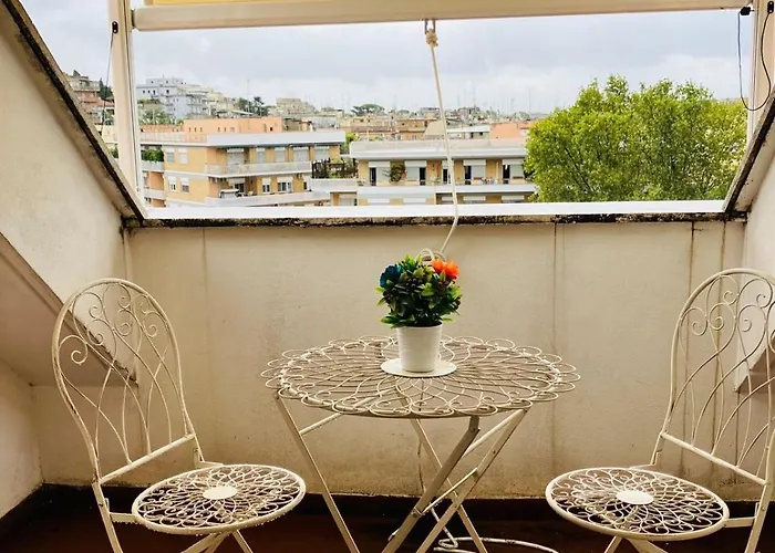 Elegant Penthouse - Metro Conca D'oro & Terrace *